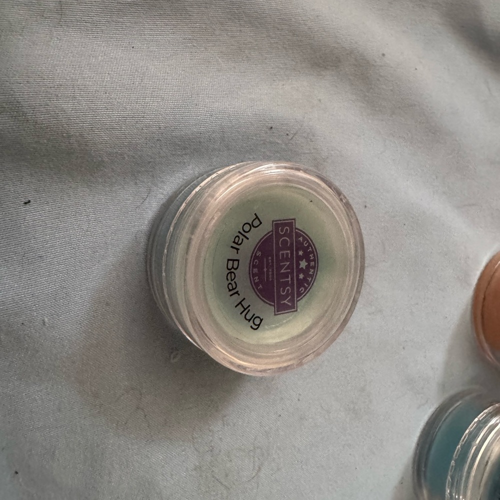 Scentsy consultant’s fragrance sample kit - Picture 3 of 6